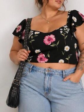 Forever 21+ 3X Black Floral Flutter Sleeve Crop Top NWT